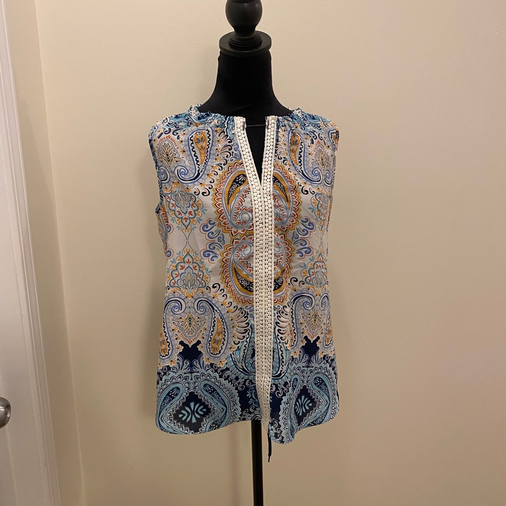 New Directions Blue and White Paisley Blouse